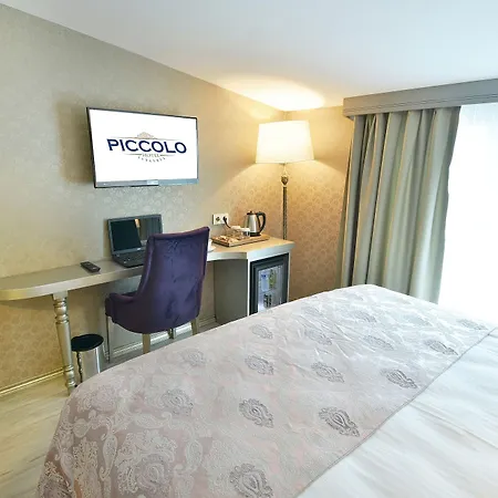 Adamel Hotel 3*