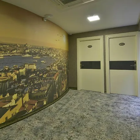 Adamel Hotel