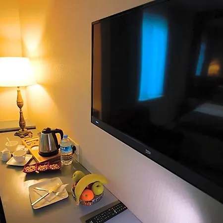 Adamel Hotel