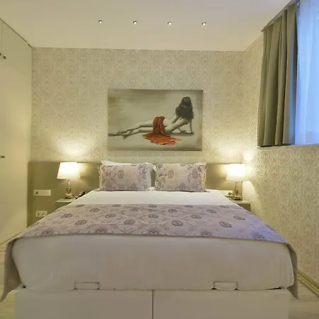 Adamel Otel 4*